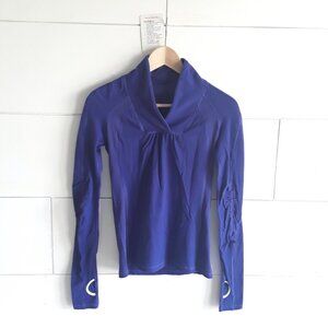 Lululemon size 4 Run Pullover long sleeve